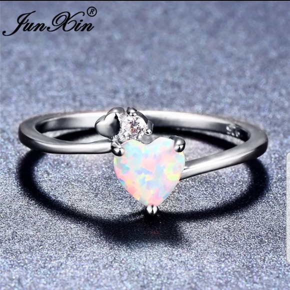 independent brand Jewelry - 🤸‍♀️🔥Sterling silver White opal heart ring